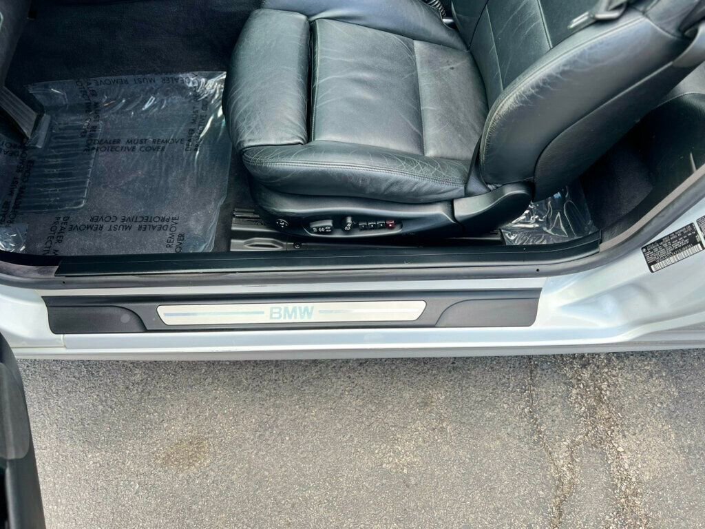 Used 2001 BMW 330Ci Convertible image 11