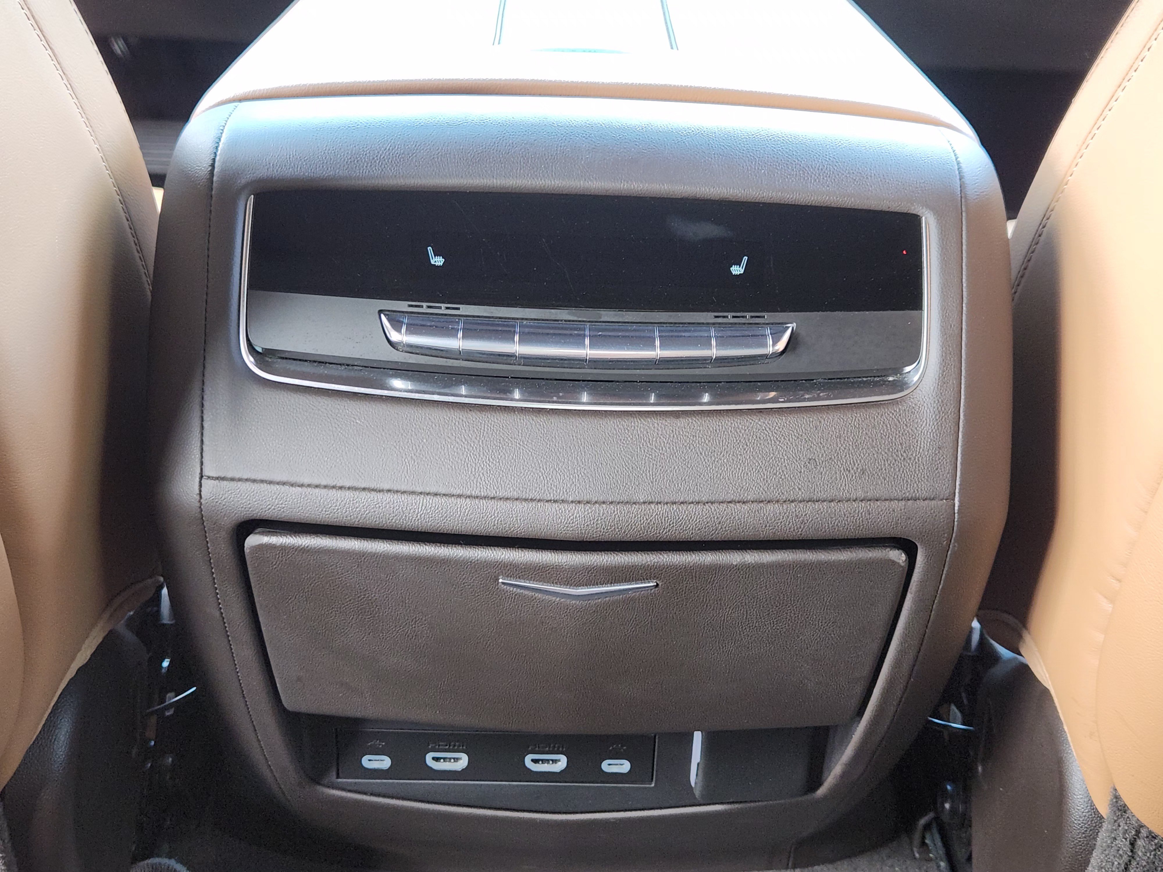 Used 2021 Cadillac Escalade Sport w/ Driver Assist Tech Package AWD/4WD image 32