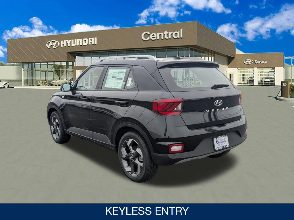 New 2026 Hyundai Venue SEL FWD image 6