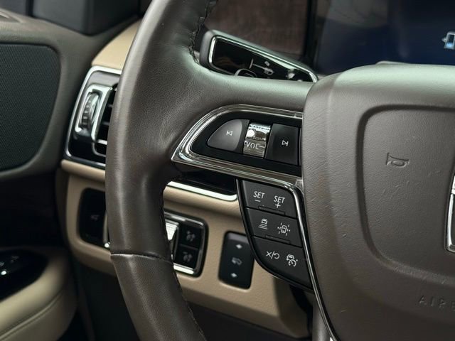 Used 2024 Lincoln Navigator Premiere image 13