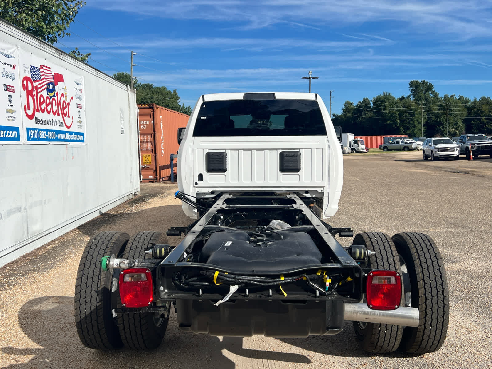 New 2026 RAM 4500 4x4 Crew Cab DRW image 4