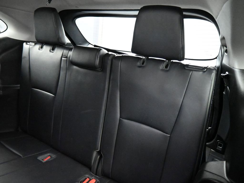 Used 2022 Toyota Highlander XLE image 20