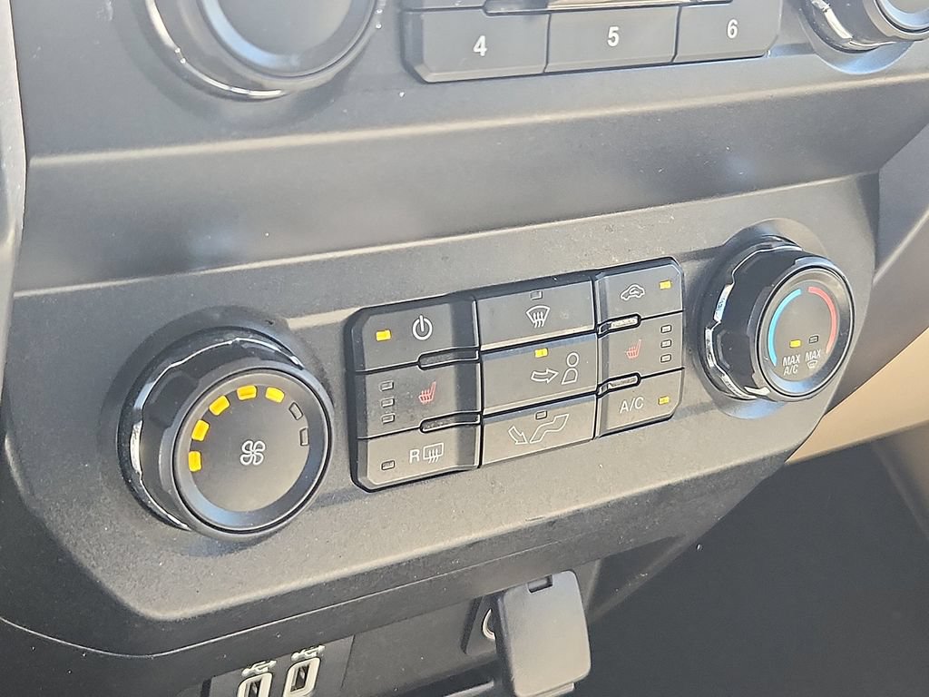 Used 2019 Ford F150 XLT w/ Equipment Group 302A Luxury AWD/4WD image 10