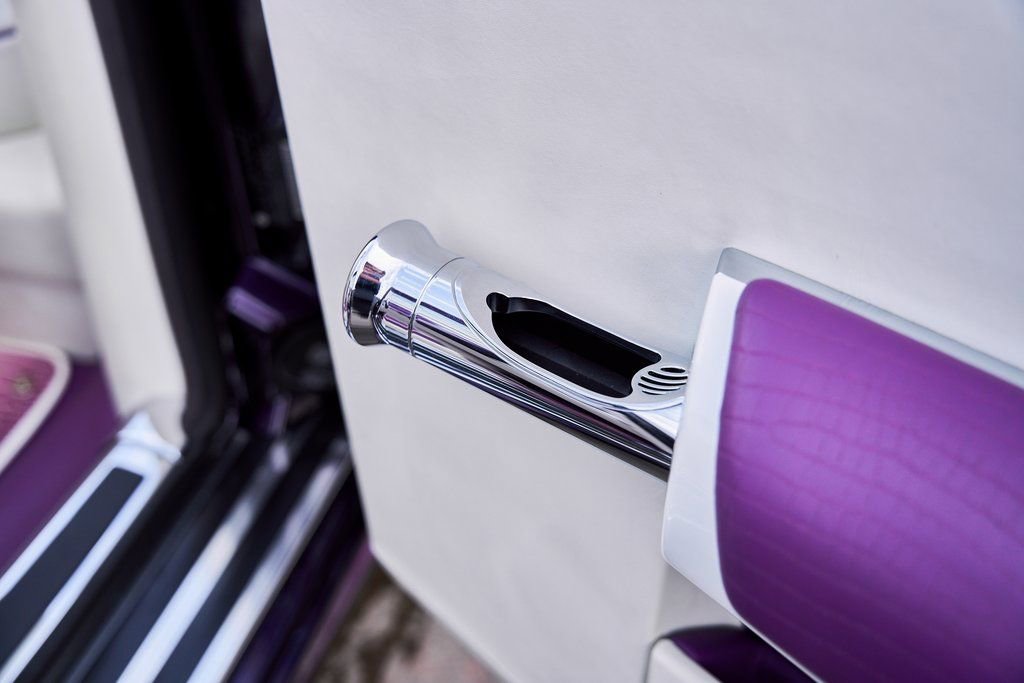 Used 2008 Rolls-Royce Phantom Drophead Coupe RWD image 43