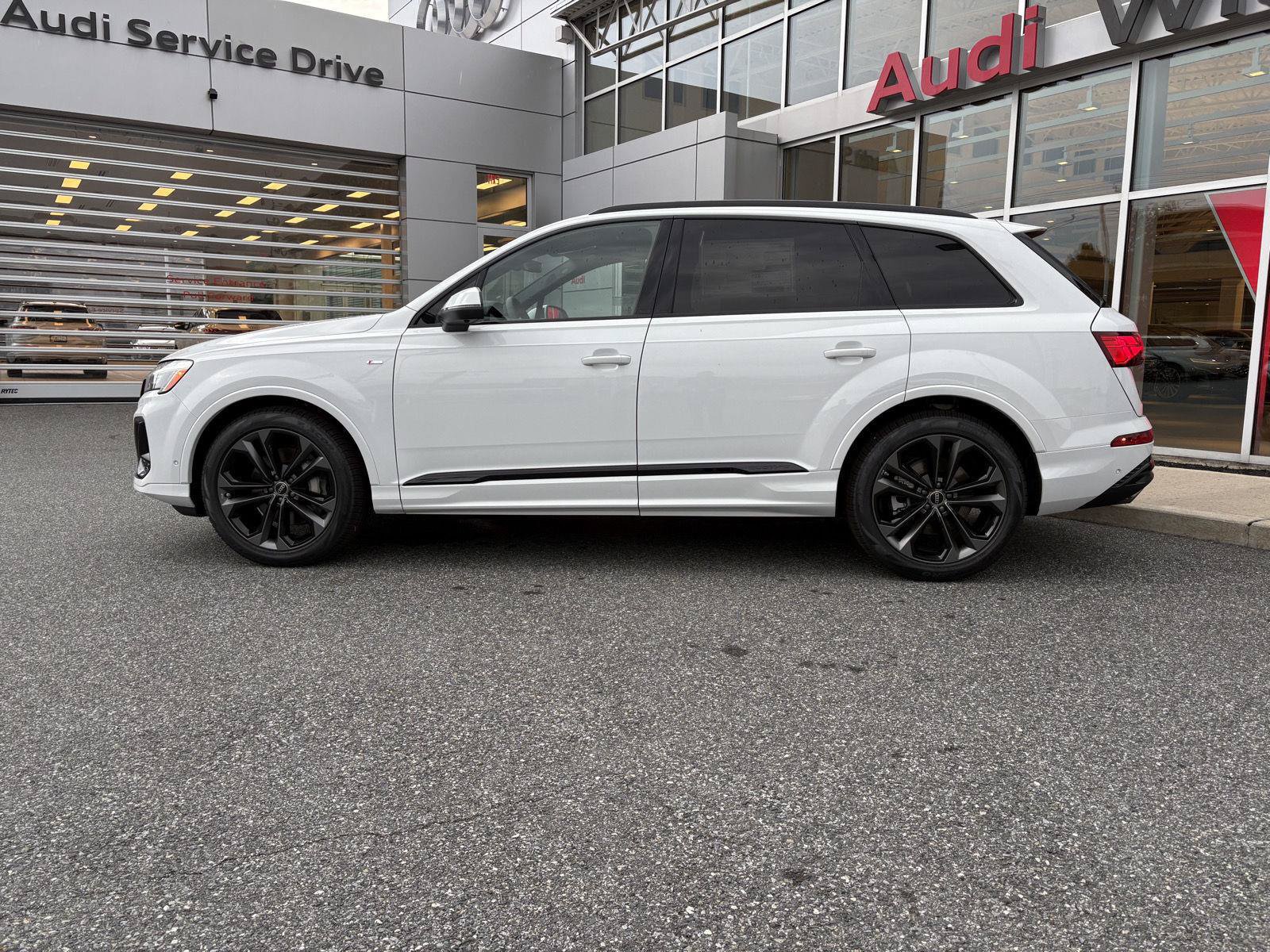 New 2026 Audi Q7 Premium Plus AWD/4WD image 2
