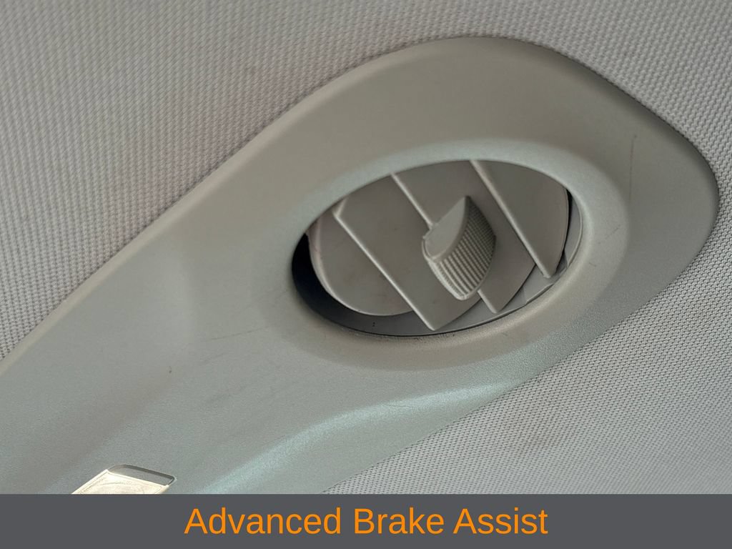 Used 2017 Chrysler Pacifica Touring-L Plus w/ Advanced Safetytec Group FWD image 8