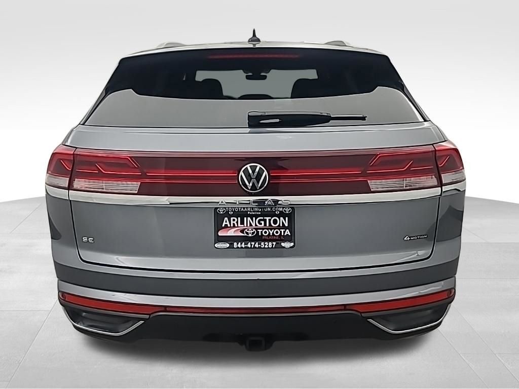 Used 2025 Volkswagen Atlas Cross Sport SE image 5