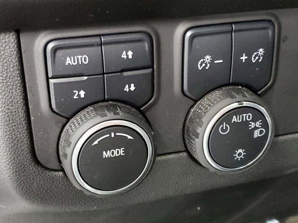 Used 2022 Chevrolet Tahoe High Country image 34