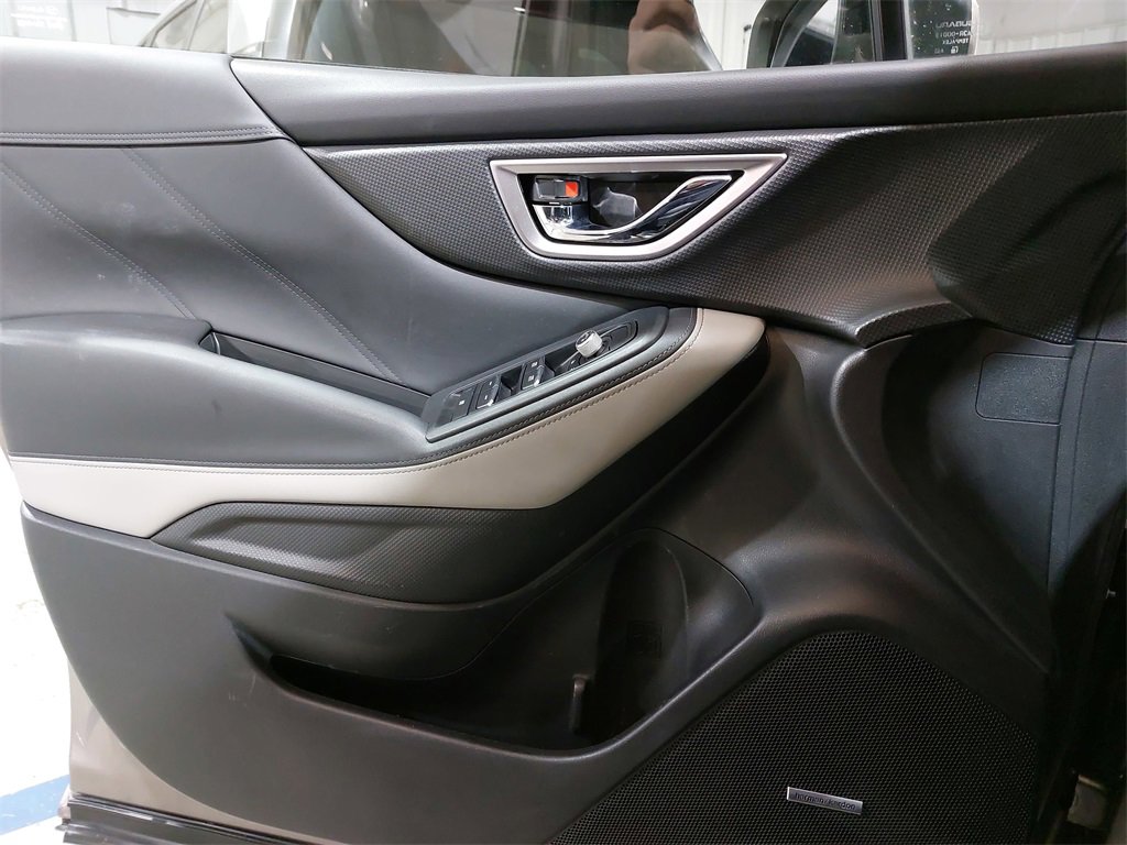 Used 2022 Subaru Forester Limited image 27