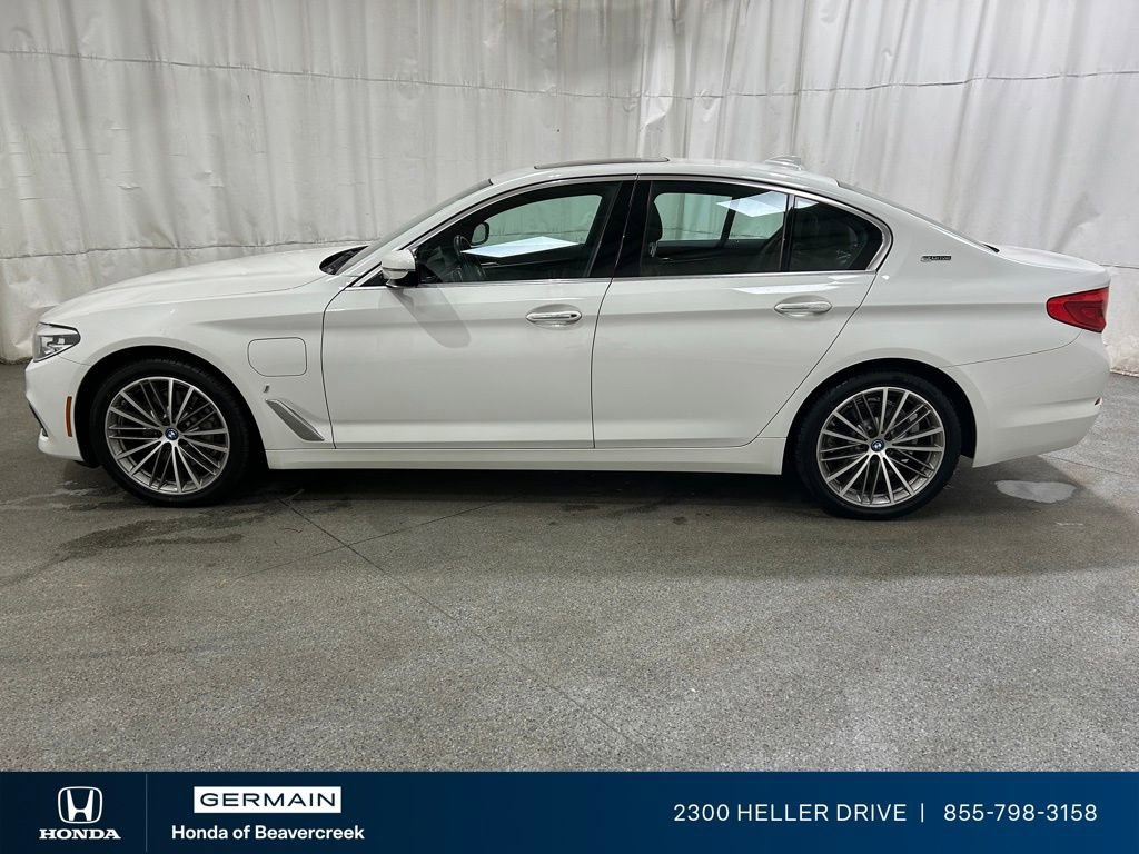 Used 2018 BMW 530e xDrive w/ Premium Package 2 image 5