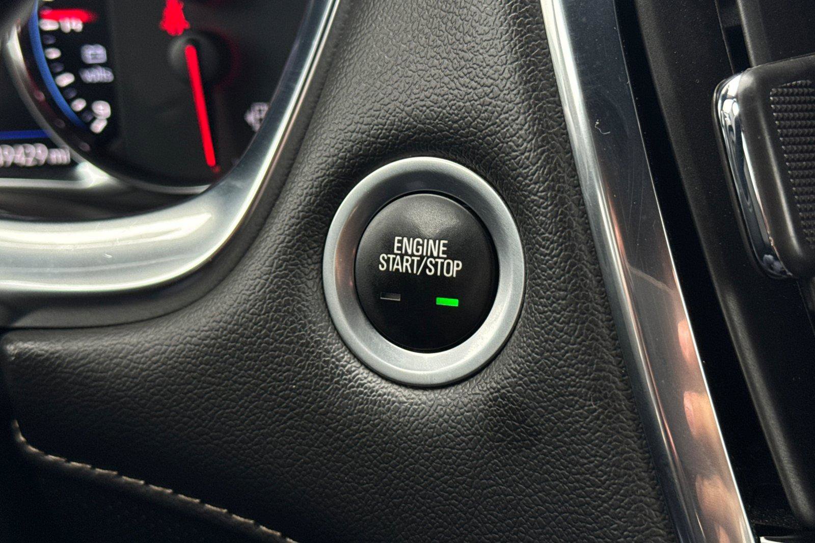 Used 2023 Chevrolet Traverse Premier w/ Redline Edition image 27