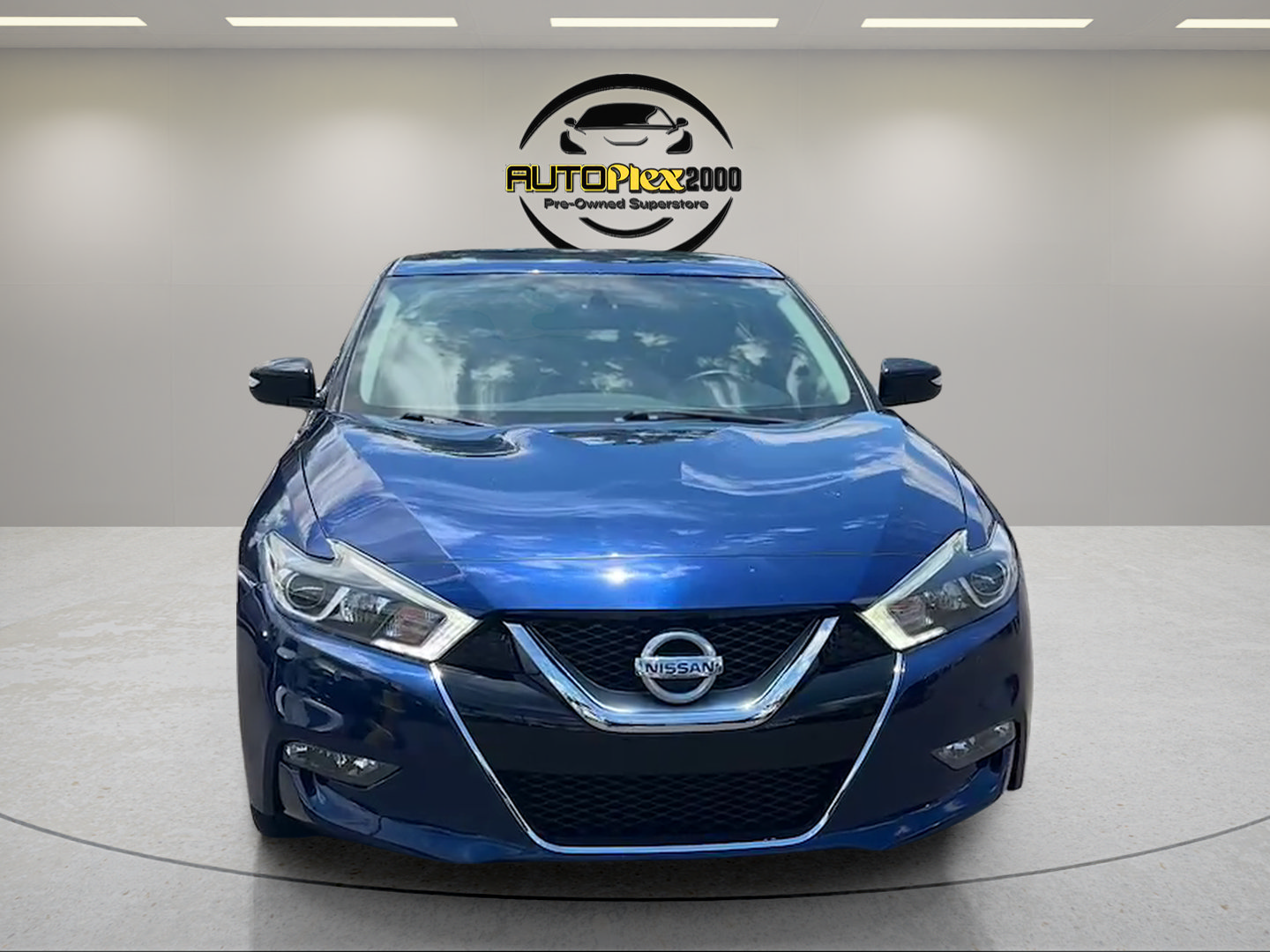 Used 2017 Nissan Maxima SR w/ Midnight Edition FWD image 2