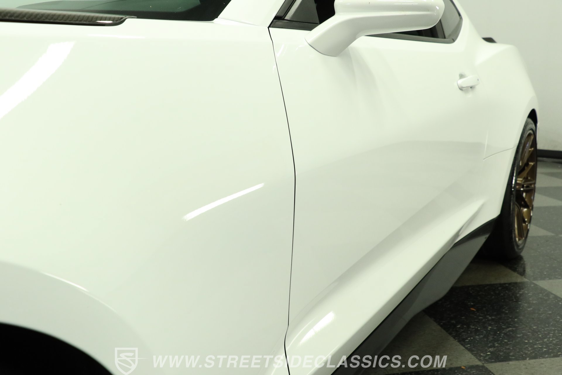 Used 2018 Chevrolet Camaro ZL1 RWD image 22