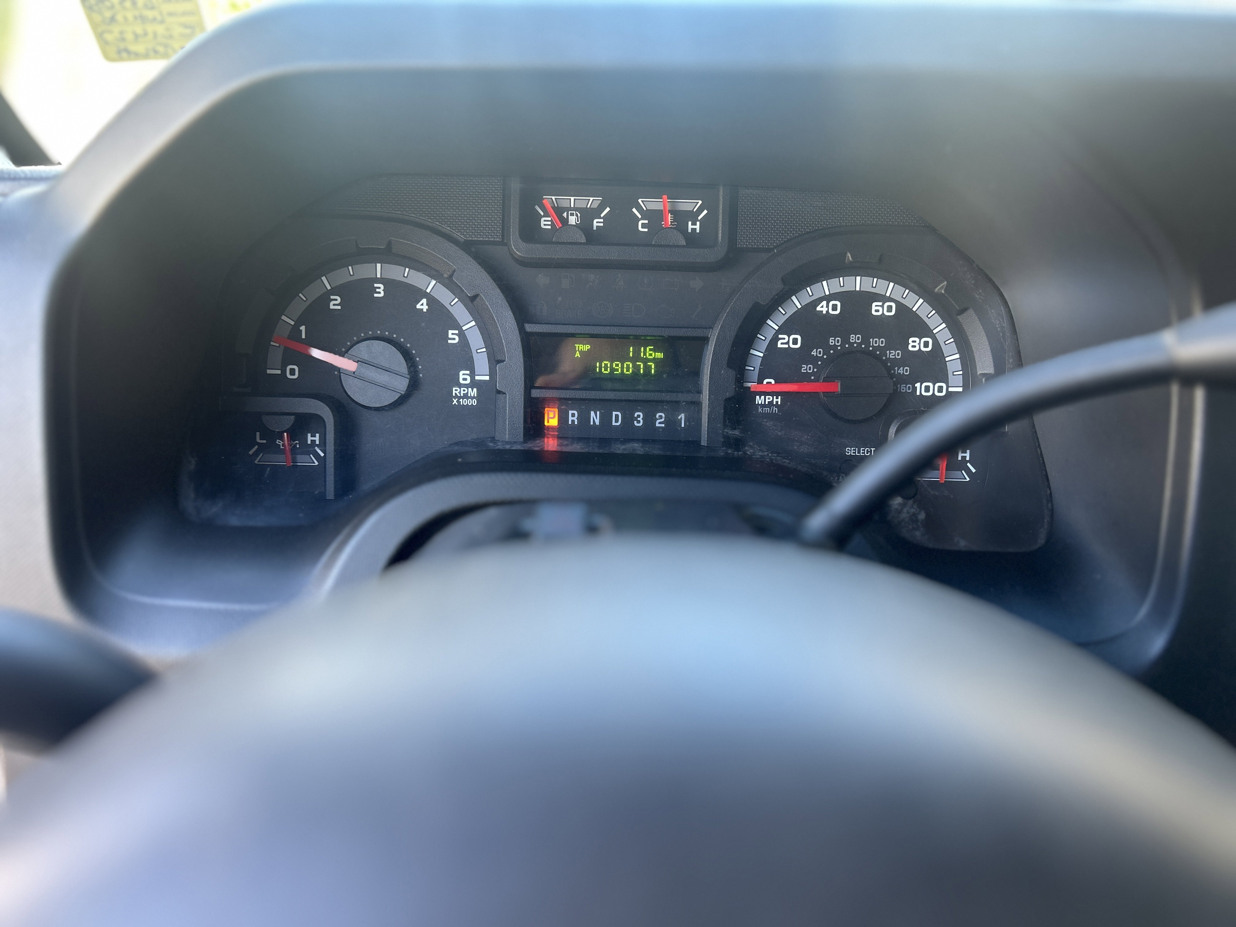 Used 2016 Ford E-350 and Econoline 350 Super Duty RWD image 23