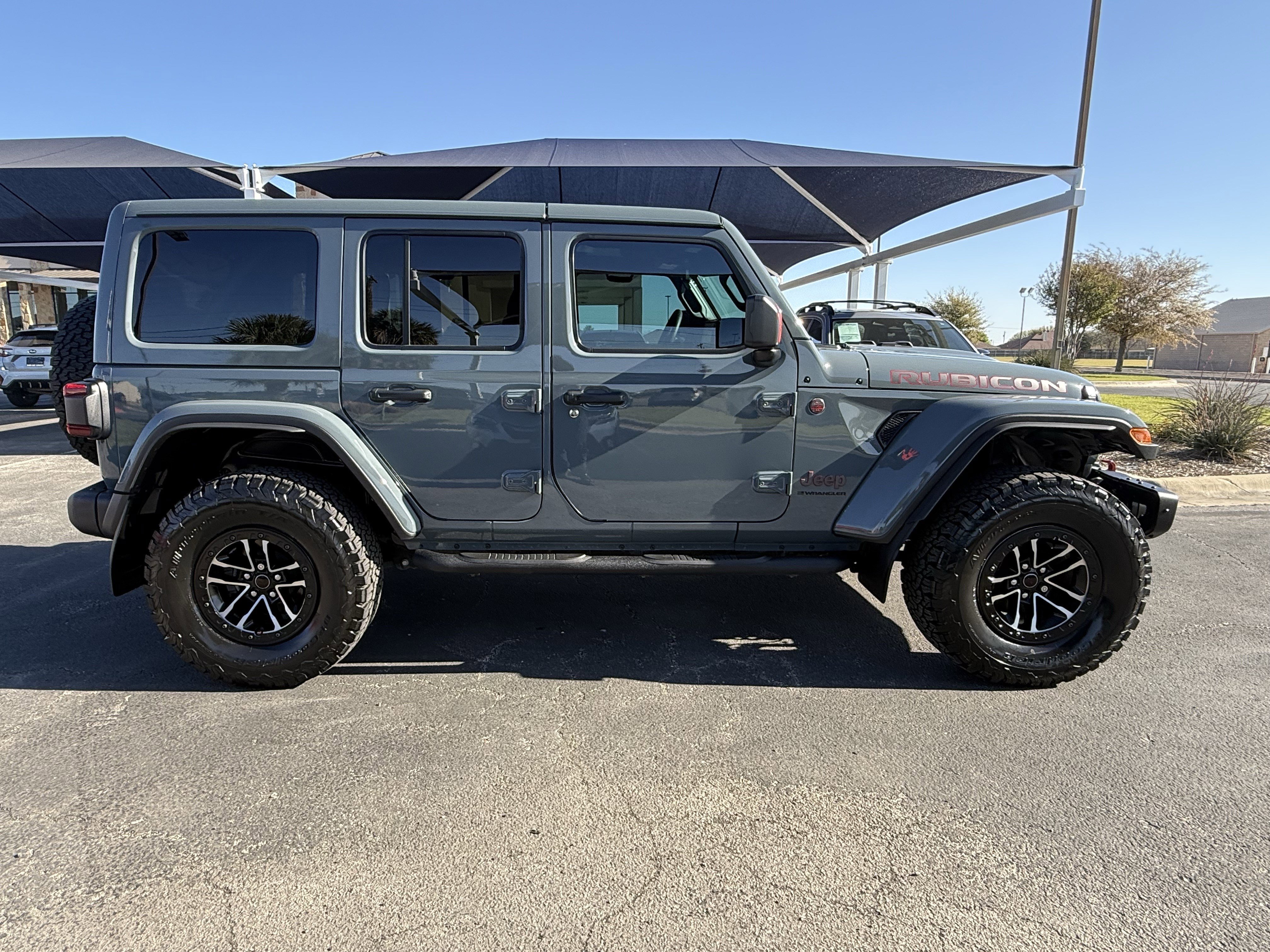Used 2024 Jeep Wrangler Unlimited Rubicon image 8