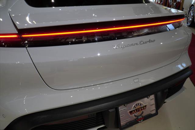 Used 2024 Porsche Taycan Turbo image 9