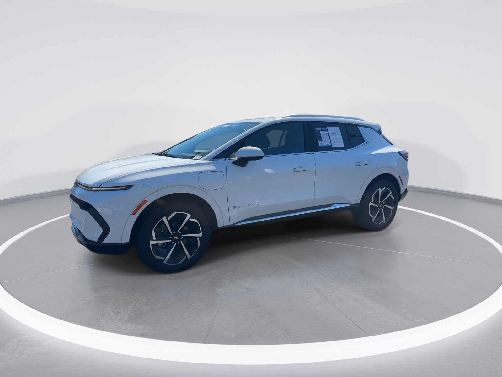 Certified 2025 Chevrolet Equinox EV LT w/ Convenience Package image 5