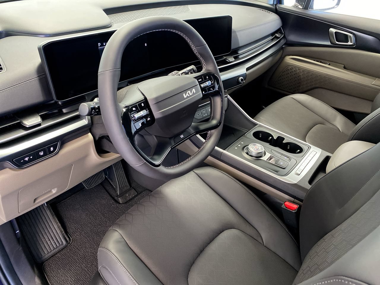 New 2027 Kia Carnival LXS FWD image 20