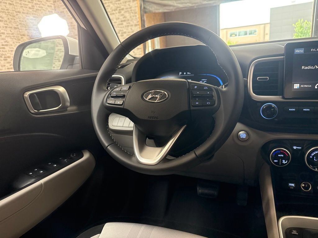 New 2026 Hyundai Venue SEL FWD image 17