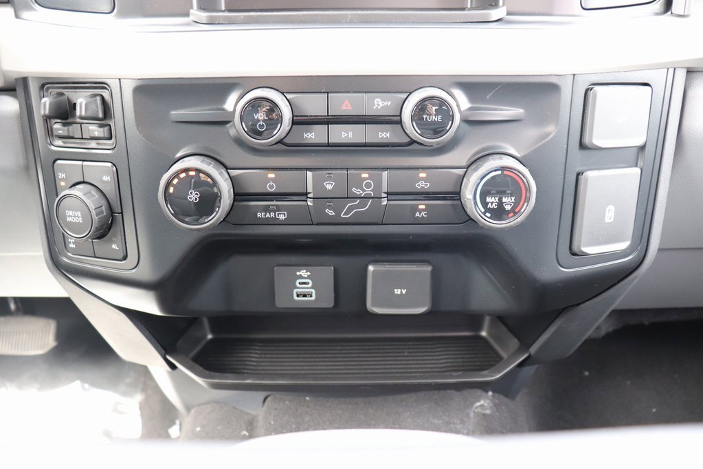 New 2026 Ford F350 4x4 Crew Cab Super Duty image 22