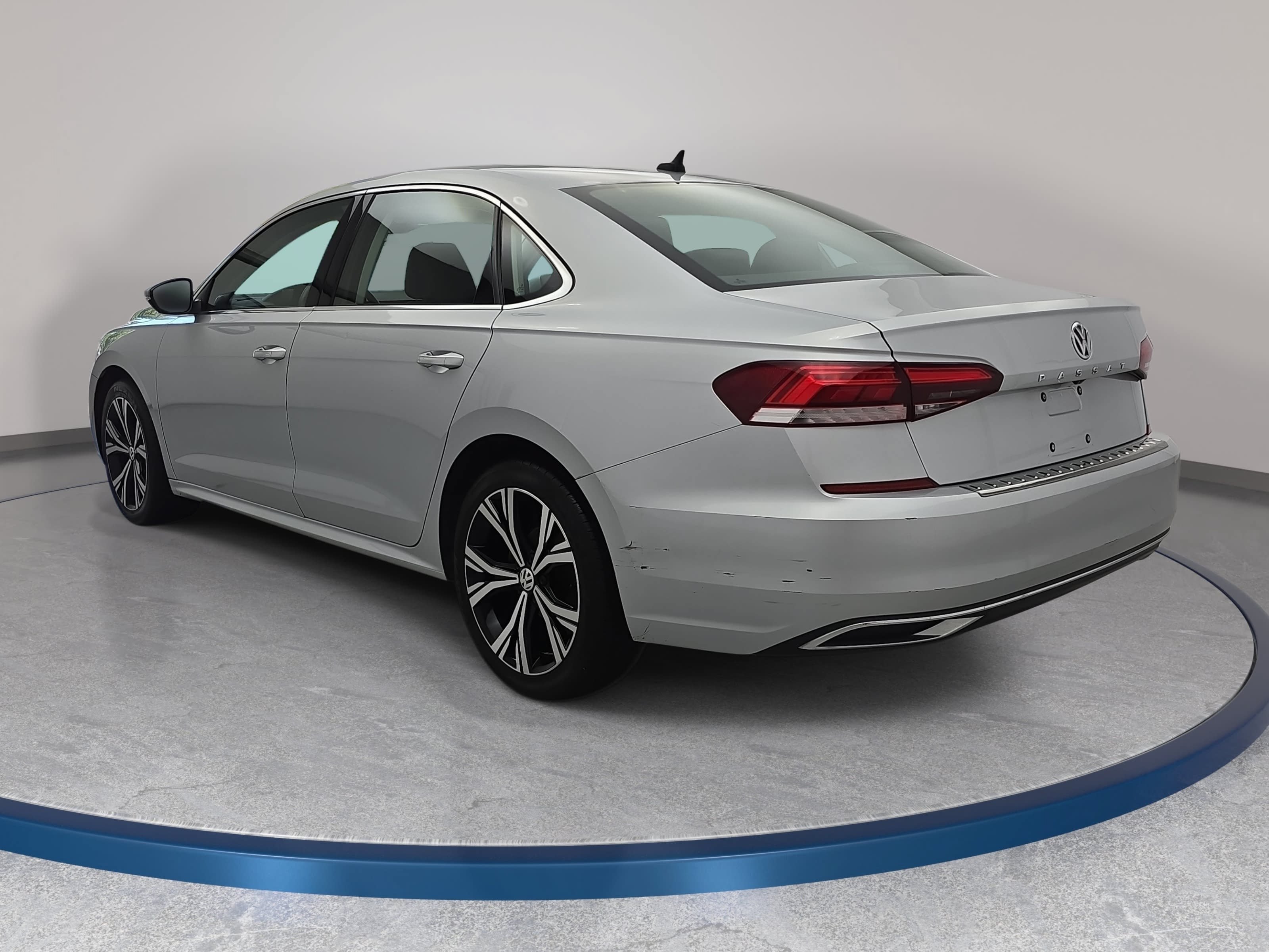 Used 2021 Volkswagen Passat 2.0T SE FWD image 7