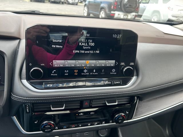 Used 2023 Nissan Rogue Platinum w/ Platinum Premium Package image 20