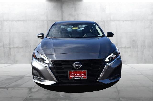 Used 2024 Nissan Altima 2.5 SV image 4