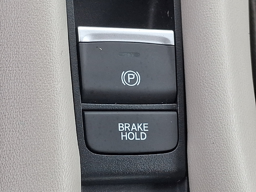 Used 2023 Honda HR-V LX image 24