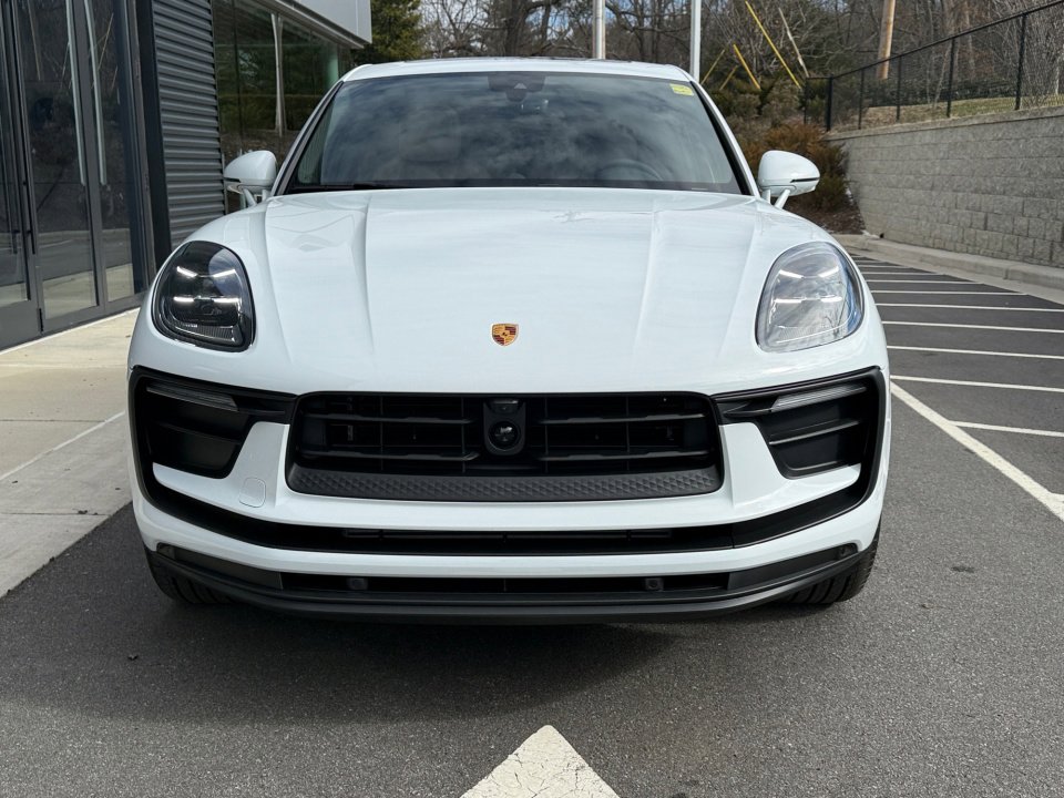 New 2026 Porsche Macan Turbo image 10