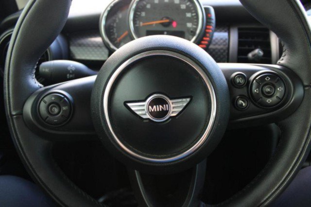 Used 2017 MINI Cooper S image 11