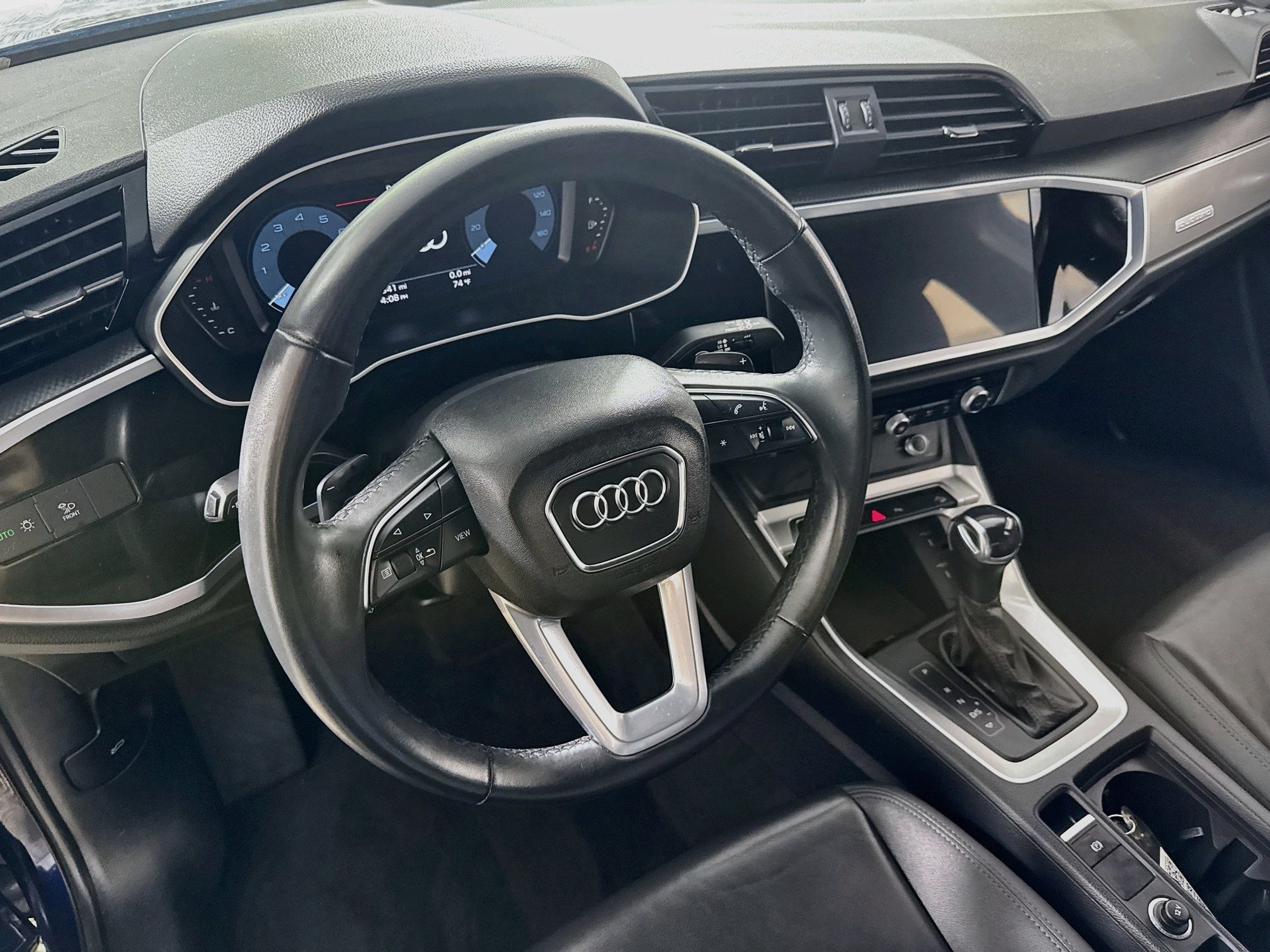 Used 2025 Audi Q3 2.0T Premium AWD/4WD image 12