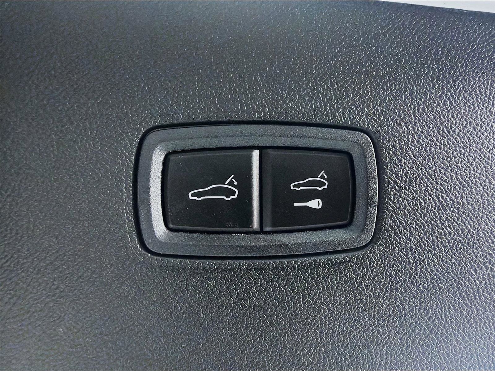 New 2026 Porsche Cayenne Coupe image 23