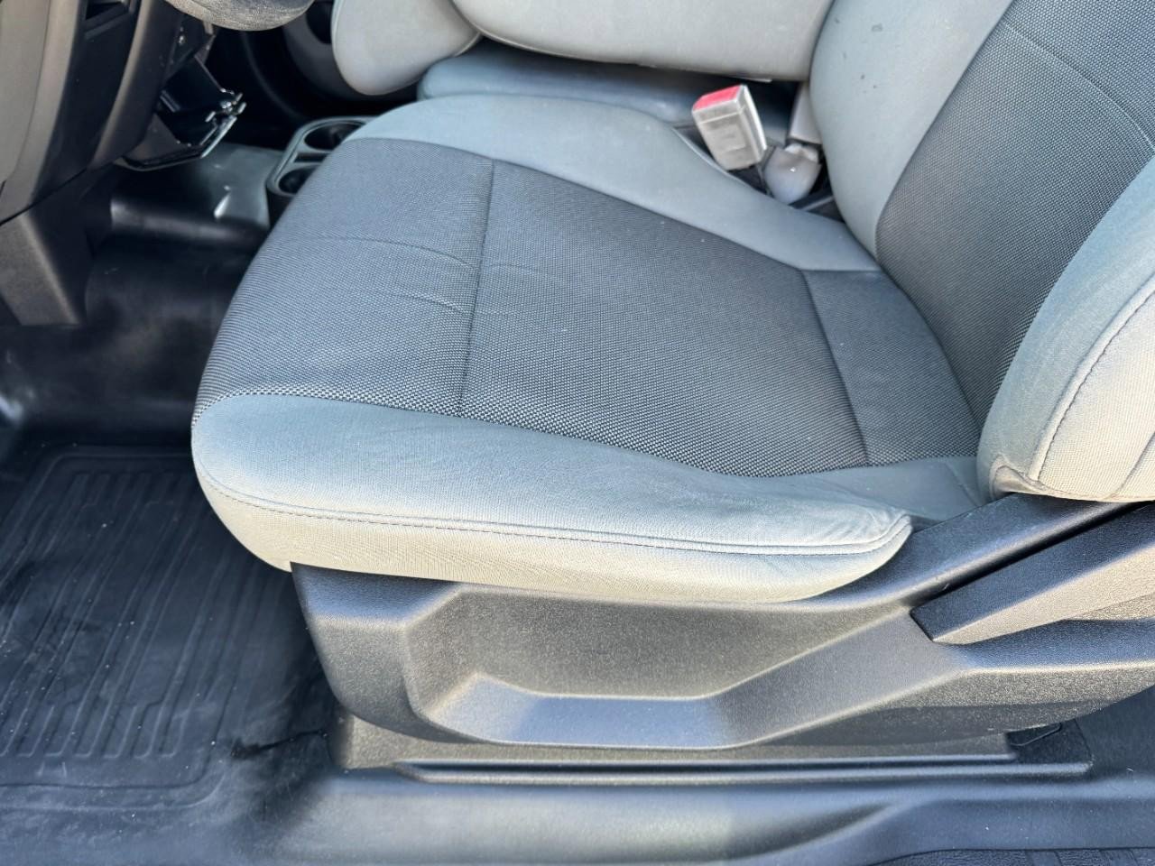 Used 2018 Ford F150 XL w/ Equipment Group 101A Mid AWD/4WD image 12