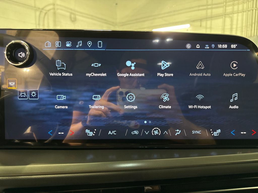 New 2026 Chevrolet Traverse LT w/ Midnight/Sport Edition AWD/4WD image 12