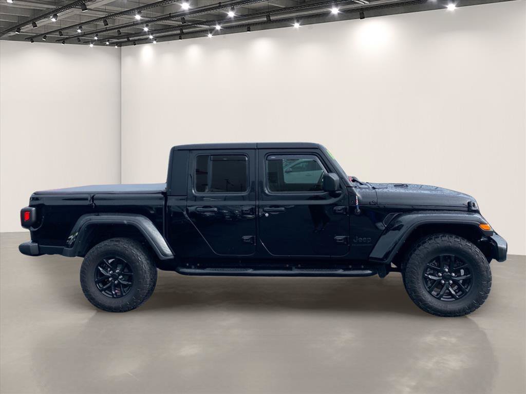 Used 2022 Jeep Gladiator Sport AWD/4WD image 8