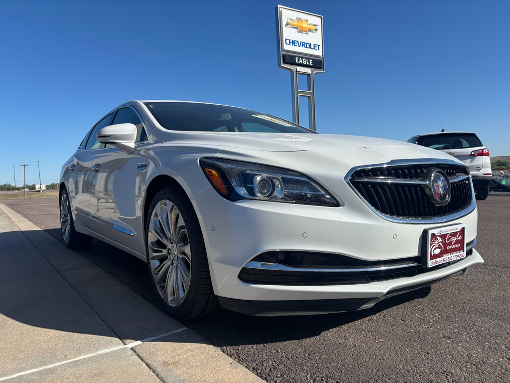 Used 2017 Buick LaCrosse Premium w/ Sun and Shade Package AWD/4WD image 4