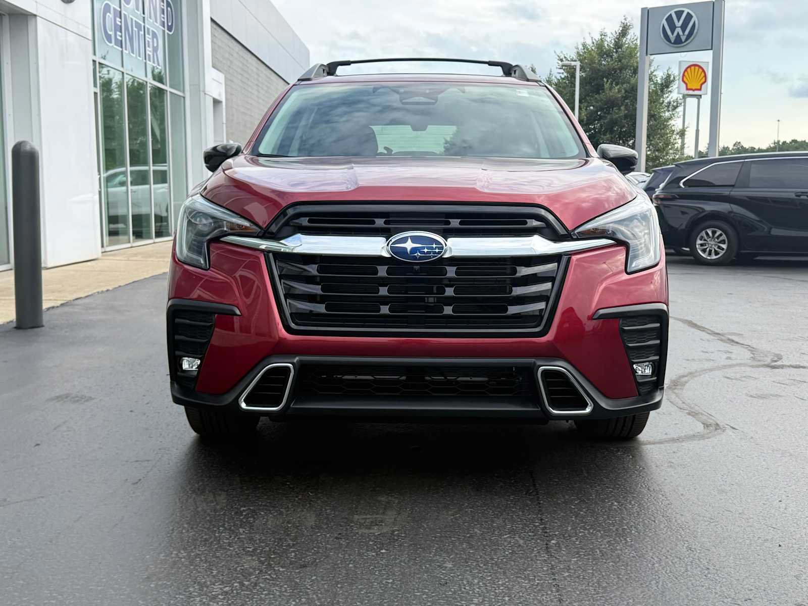 Used 2024 Subaru Ascent Touring AWD/4WD image 2