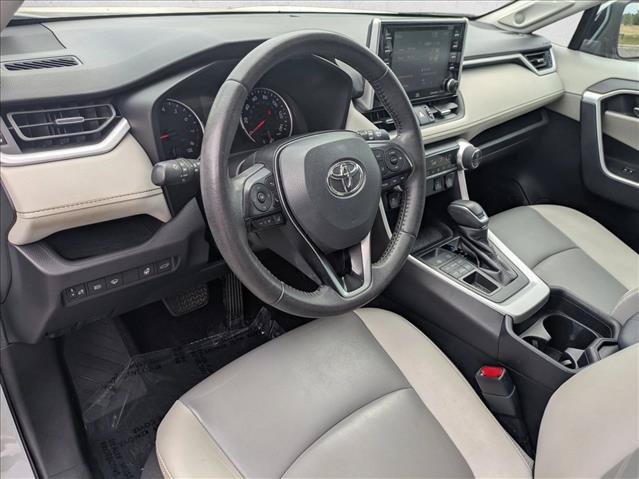 Used 2020 Toyota RAV4 XLE Premium AWD/4WD image 10