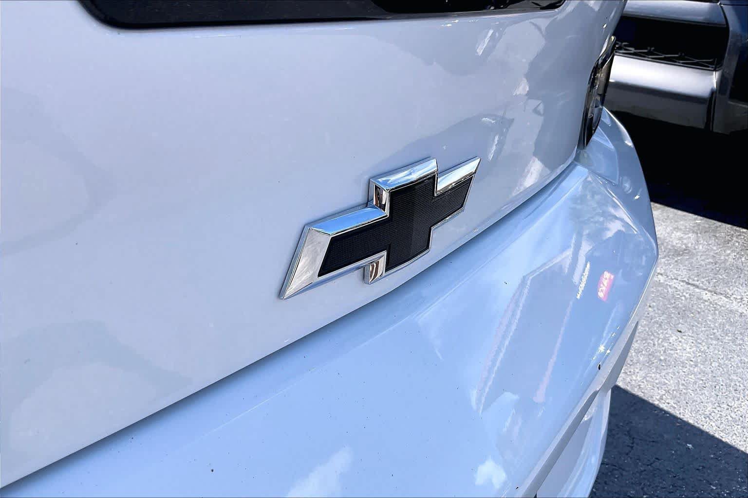 Used 2023 Chevrolet Camaro LT w/ RS Package RWD image 9