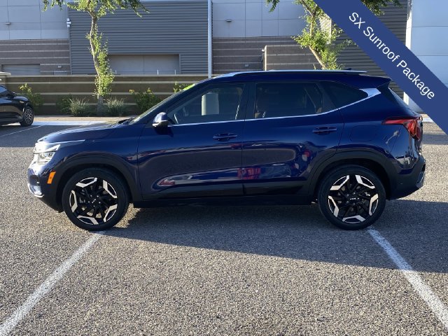 Used 2024 Kia Seltos SX w/ SX Sunroof Package AWD/4WD image 3