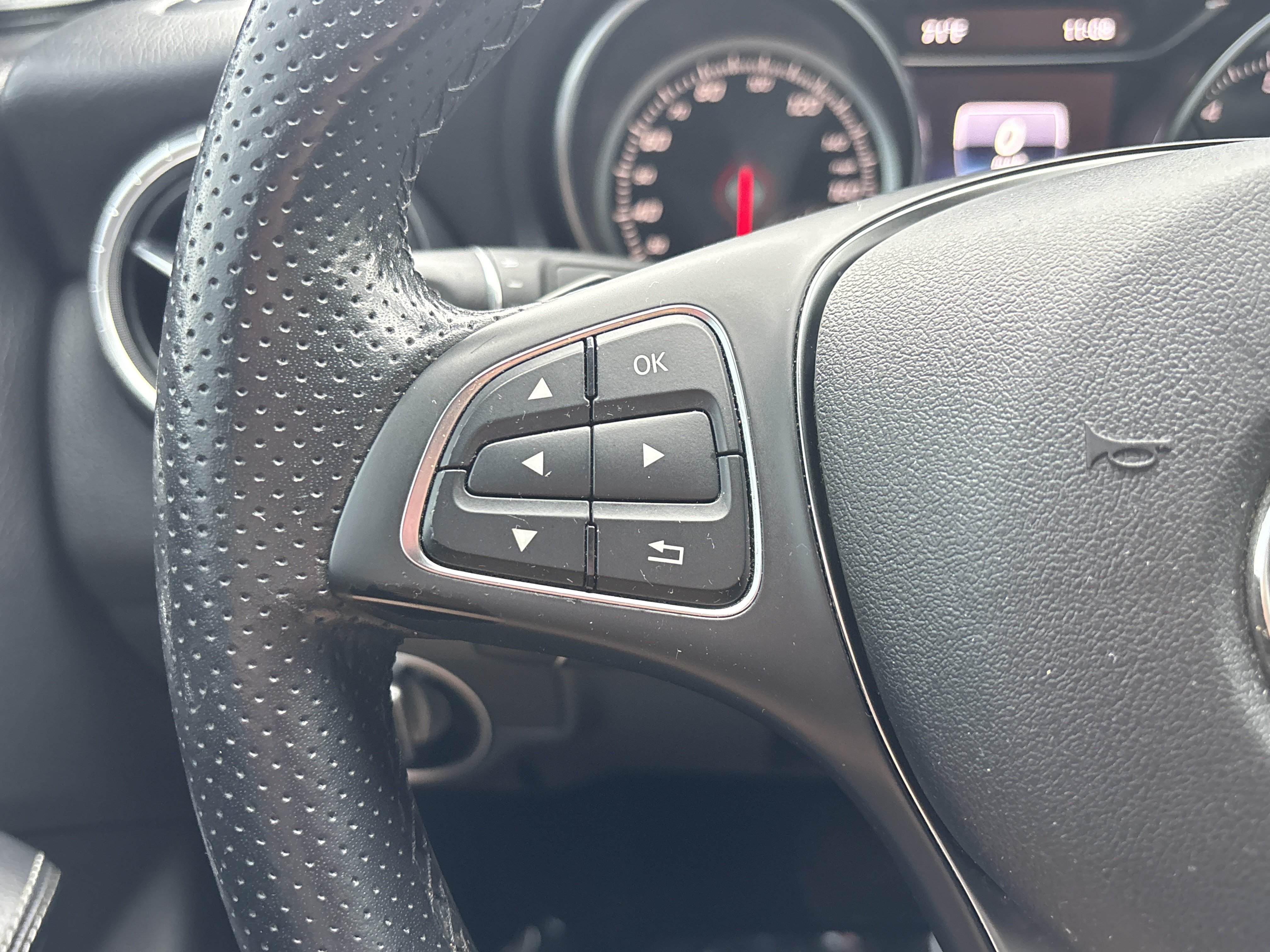 Used 2019 Mercedes-Benz CLA 250 4MATIC image 27