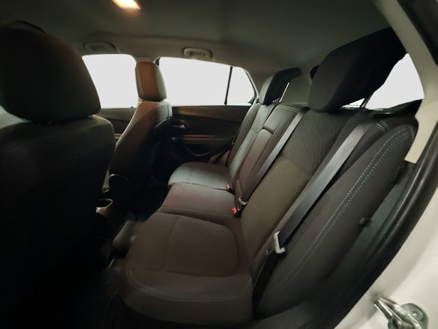 Used 2015 Chevrolet Trax LS AWD/4WD image 23