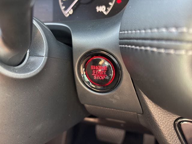 Used 2025 Honda HR-V EX-L image 9
