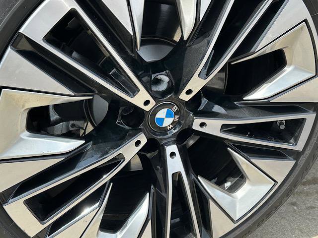 Certified 2024 BMW 530i xDrive 530i xDrive Sedan w/ Premium Package image 33