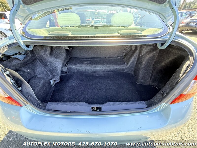 Used 2002 Toyota Prius FWD image 16