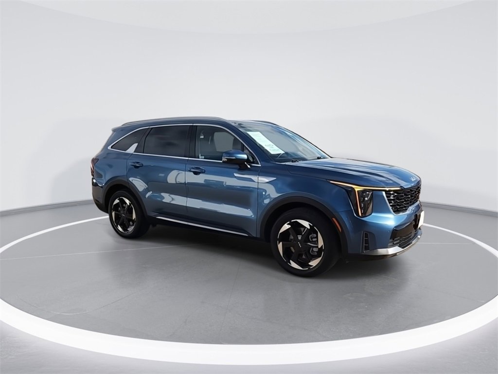 Used 2025 Kia Sorento EX image 2