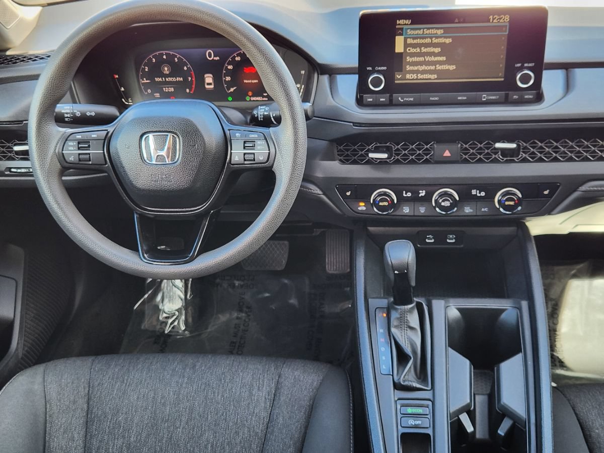 Used 2023 Honda Accord EX image 44