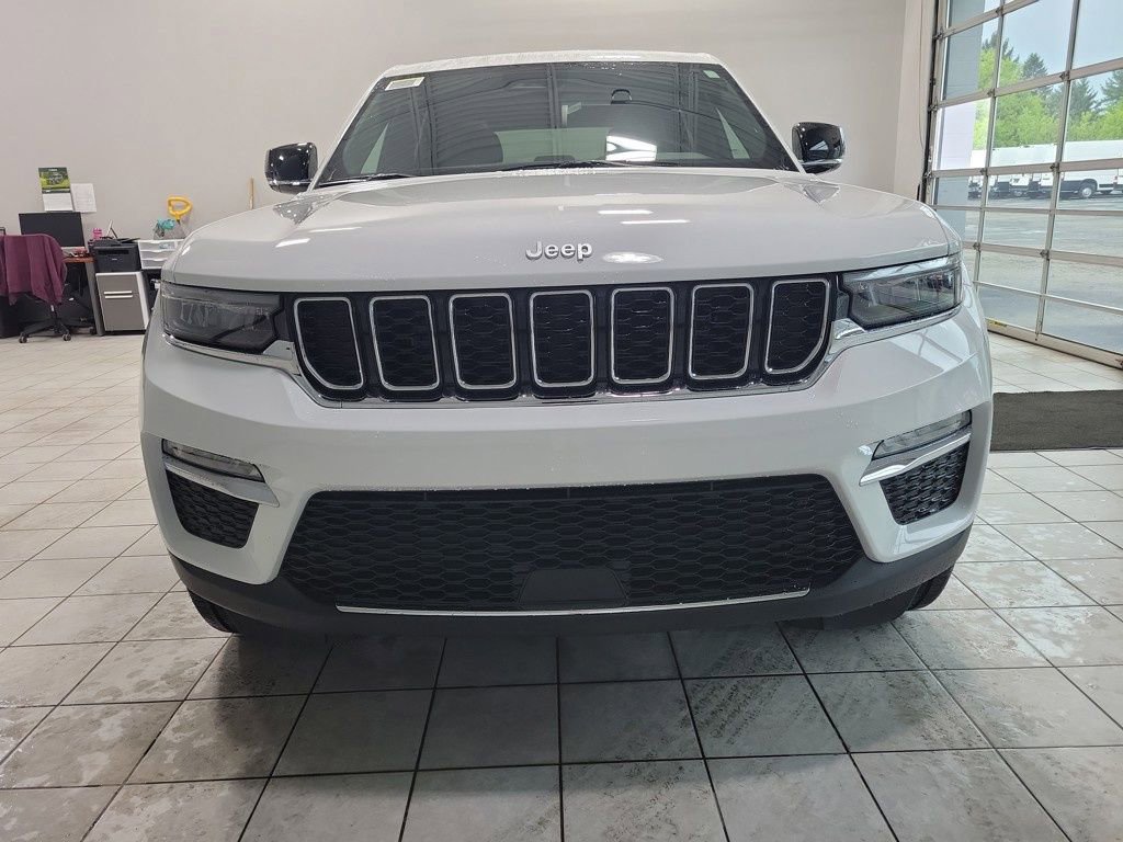 New 2025 Jeep Grand Cherokee Limited video 3