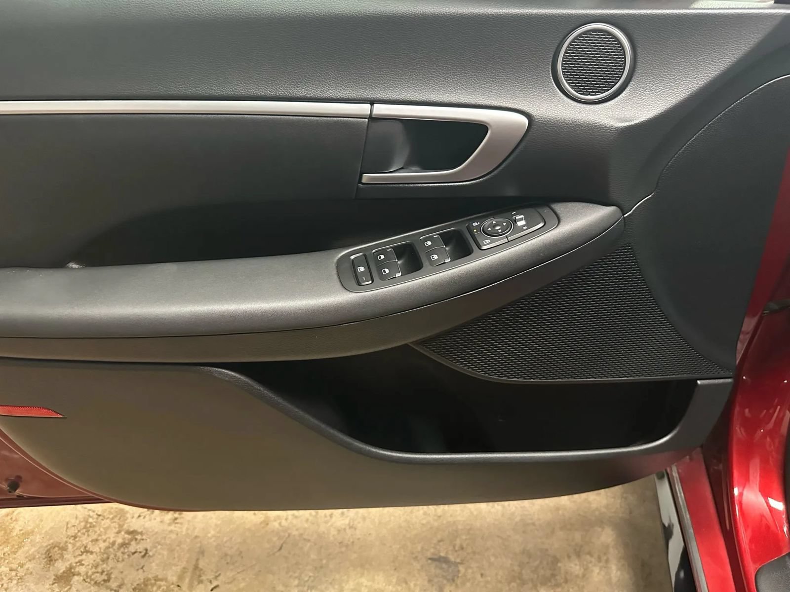 Used 2025 Hyundai Sonata SEL FWD image 14
