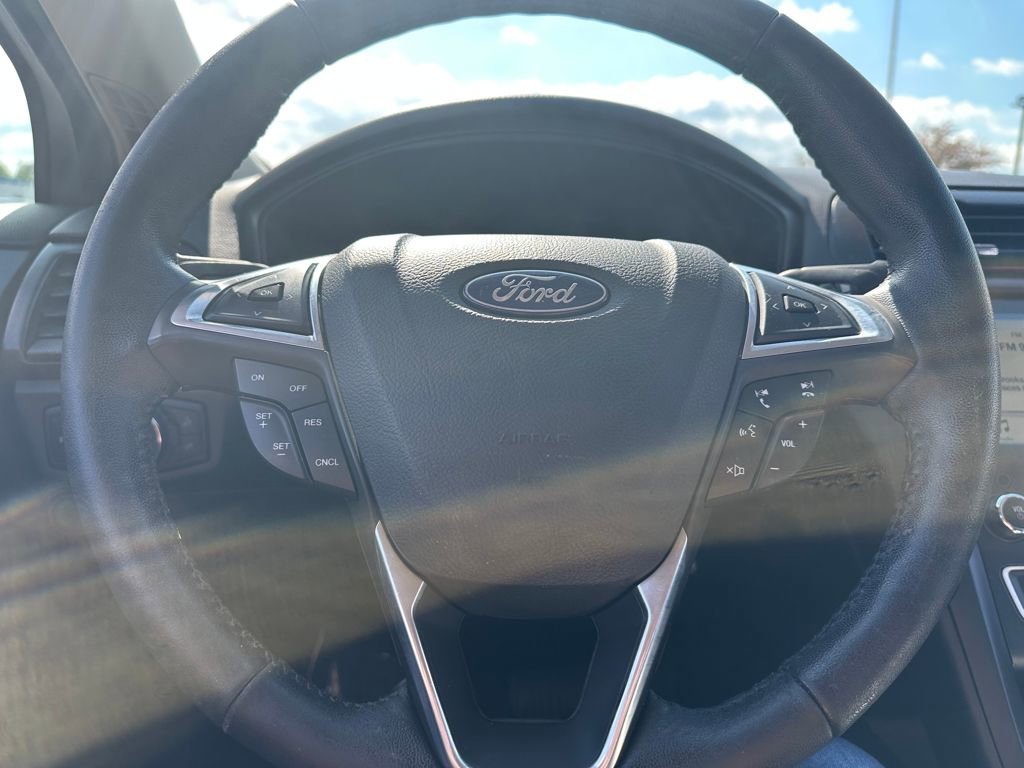 Used 2018 Ford Fusion SE w/ Equipment Group 201A FWD image 28